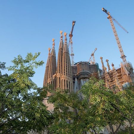 Gaudi Apartment Барселона Экстерьер фото