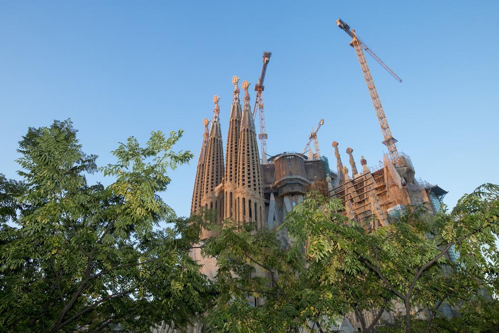 Gaudi Apartment Барселона Экстерьер фото